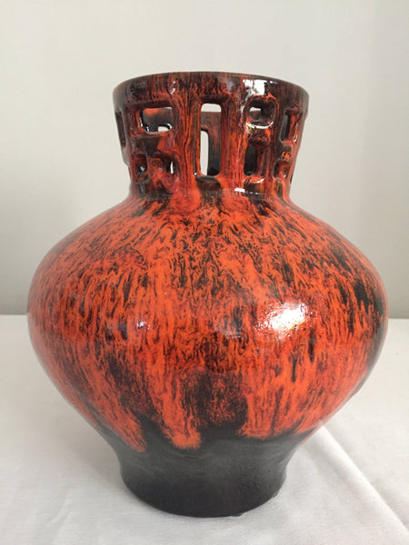 Vintage Modern Evangeline Potteries Sculptural Ceramic Vase #965