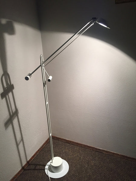 Mid century 1970s Vintage Counter Balance Floor Lamp by Robert Sonneman Reading Lamp