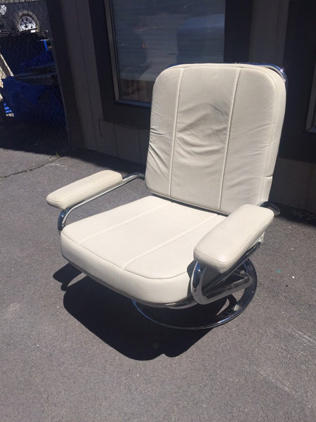 Vintage Danish Modern Cream Leather Reclining Chrome Lounge chair similar to Ekornes