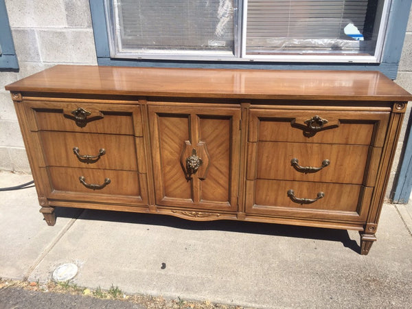 Vintage American of Martinsville Provincial Style Chest of Drawers Dresser Credenza