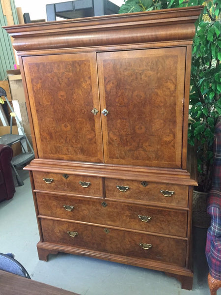 Vintage Century Furniture Company British National Trust Collection Burlwood Chest of Drawers/ Entertainment Chest/ Dresser