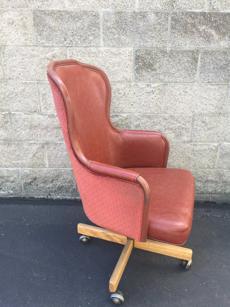 Mid Century Modern Upholstered Executive Office Chair