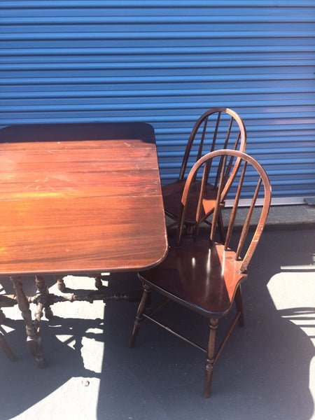 Antique Heywood Wakefield Drop Leaf Dining Table with 4 Chairs/ 1 leaf / table pads.