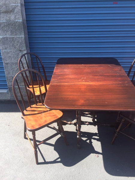 Antique Heywood Wakefield Drop Leaf Dining Table with 4 Chairs/ 1 leaf / table pads.