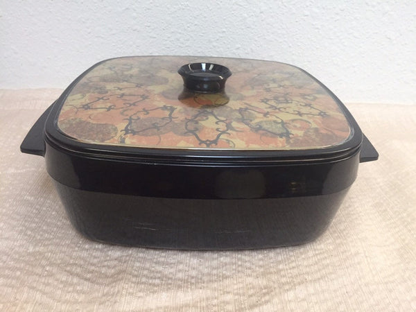 Mid Century Modern 1970's thermo serve Covered square serving dish 4"tall with handle 11 x 9