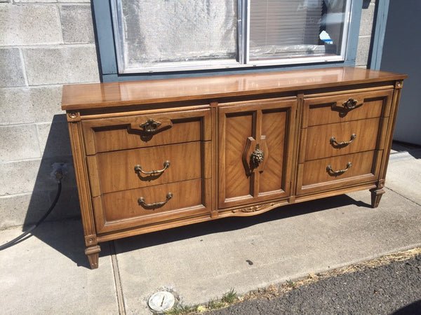 Vintage American of Martinsville Provincial Style Chest of Drawers Dresser Credenza