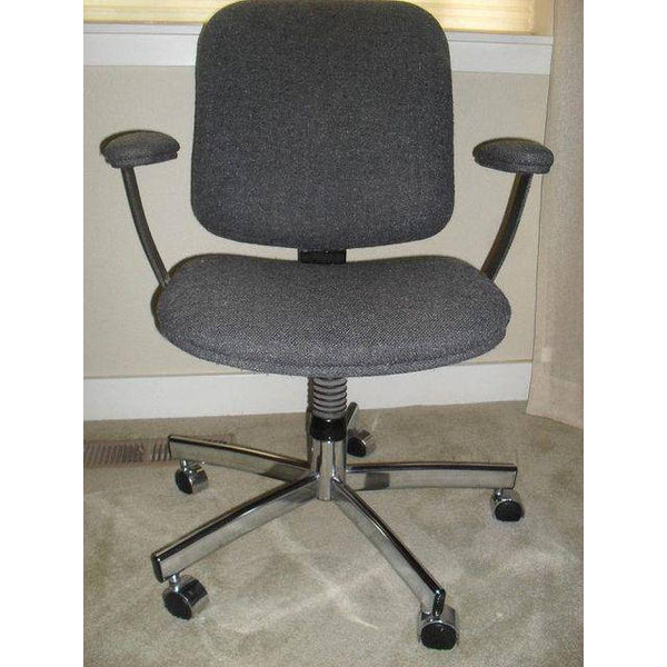 Vintage Chrome Stelcase Swivel Executive Office Chair