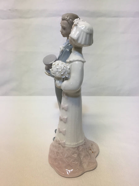 Lladro #4808 "Wedding Day" Bride and Groom