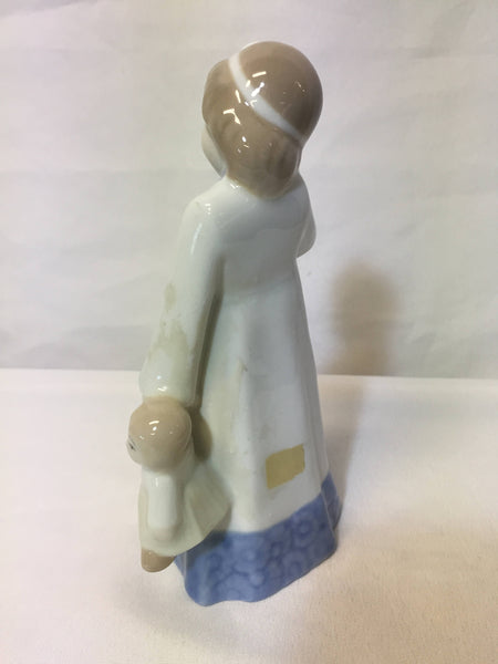 Vintage D'ART SA Spanish Porcelain Figurine - Crying Girl With Doll