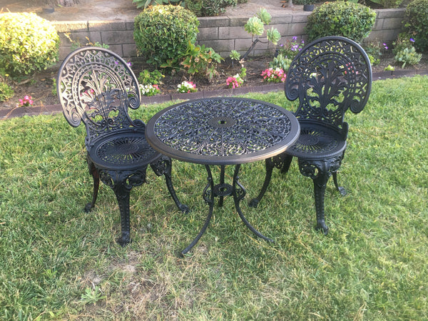 Vintage Cast Aluminum Patio Set, 4 chairs and dining table